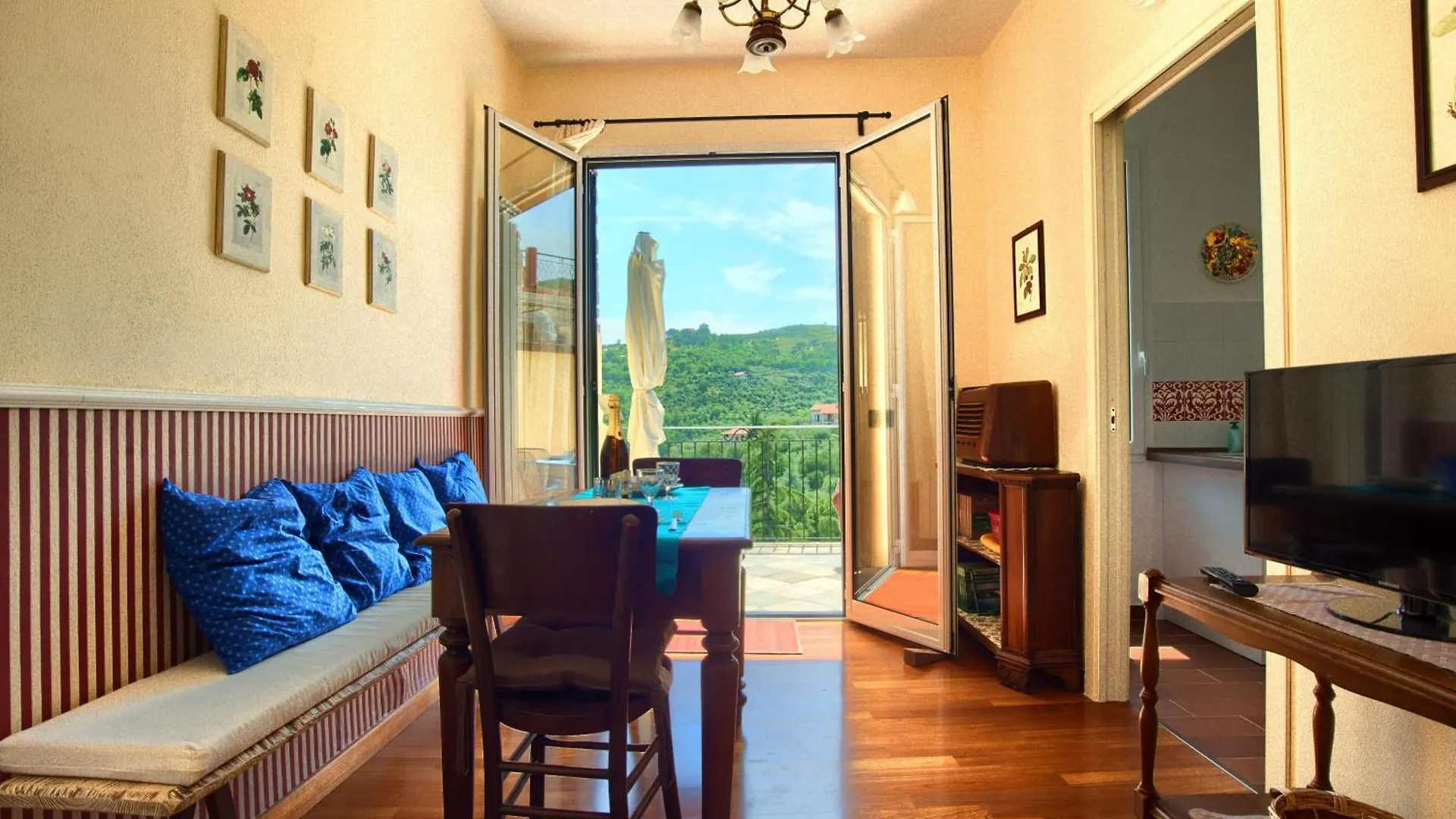 Dom wakacyjny Willa Casa Con Terrazza Panoramica In Tipico Borgo Ligure Imperia