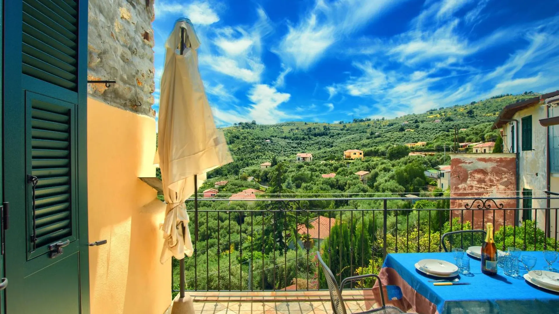 Willa Casa Con Terrazza Panoramica In Tipico Borgo Ligure Imperia Włochy